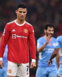  曼联防守漏洞百出不敌纽卡斯尔联队