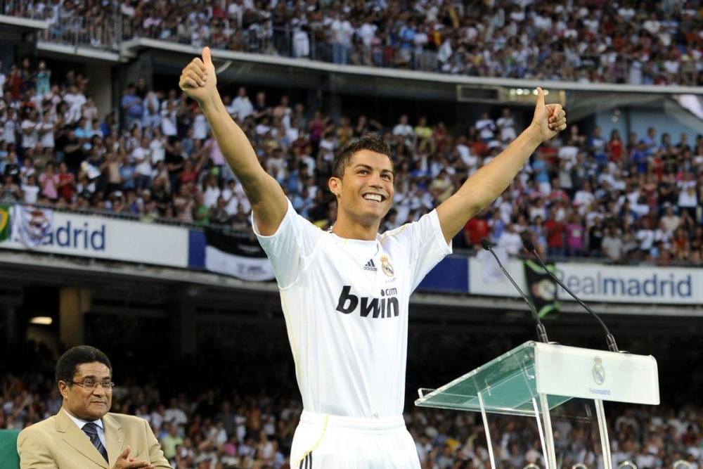  曼联C罗替补登场，绝杀水晶宫引争议  