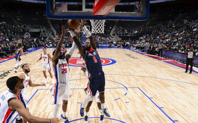  克莱蒙绝杀时刻惊现戏剧性场面险胜保级对手