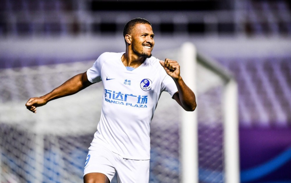  南特老将临危受命绝平保级直接对手