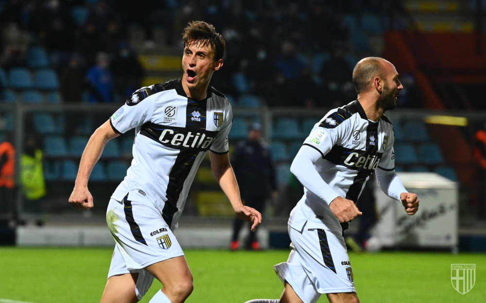  布雷斯特门将神勇发挥，多次扑救力保城门不失