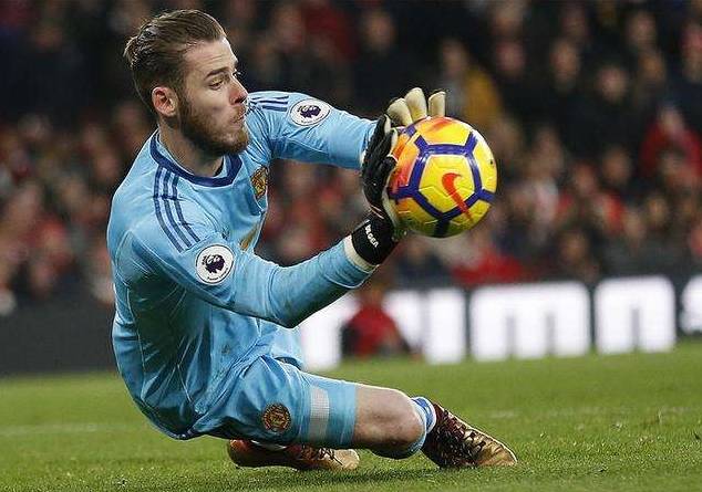  基尔高士丁门将神勇发挥，多次扑救保住球队不败金身